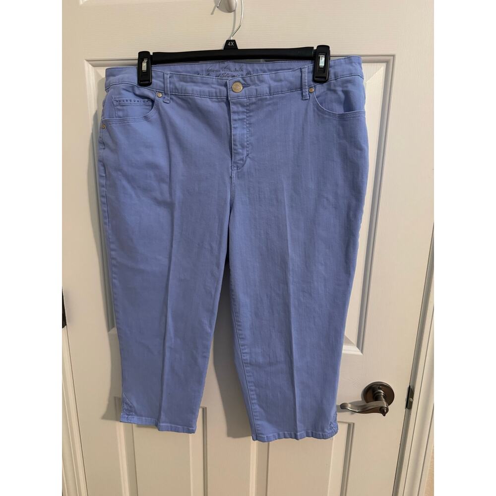 Gloria Vanderbilt Jordyn Capri Jeans Embroidered Embellished Jewels Blue 18W